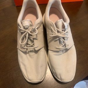 Men’s Nike Roshe Run Shoes Size 13